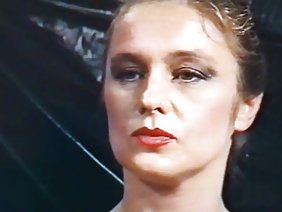 Kira Queen is casting at Woodman